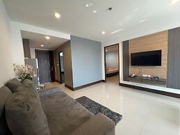 Crystal Suites Suvarnabhumi Airport
