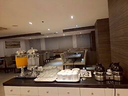Crystal Suites Suvarnabhumi Airport