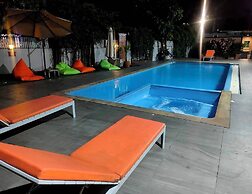 Crystal Suites Suvarnabhumi Airport