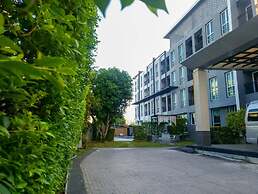 Crystal Suites Suvarnabhumi Airport