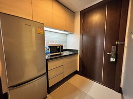 Crystal Suites Suvarnabhumi Airport