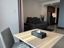 Crystal Suites Suvarnabhumi Airport