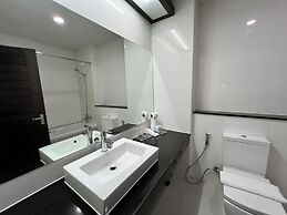 Crystal Suites Suvarnabhumi Airport