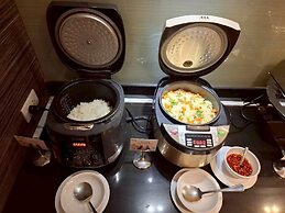 Crystal Suites Suvarnabhumi Airport