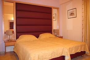 Frini Hotel