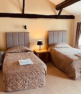 Cain Valley Hotel