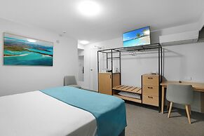 Gladstone Reef Hotel Motel