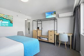 Gladstone Reef Hotel Motel