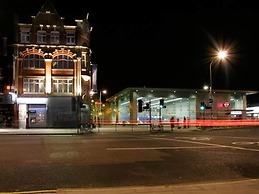 W12 Rooms