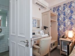 W12 Rooms