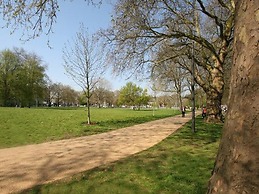 W12 Rooms