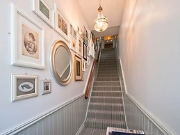 W12 Rooms