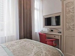 W12 Rooms