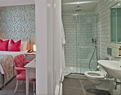 W12 Rooms