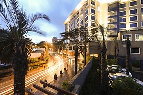 Sankara Nairobi, Autograph Collection