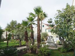 Divota Apartment Hotel