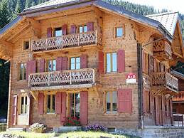 Chalet Suisse