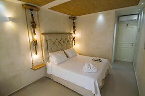 Avanti Hotel