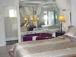 Blue Moon Motel