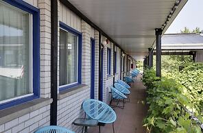 Blue Moon Motel