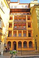 Castle Square Apartment