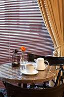 Gravis Suites