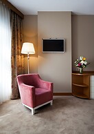 Gravis Suites