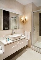 Gravis Suites