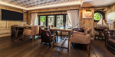 Hotel Cort