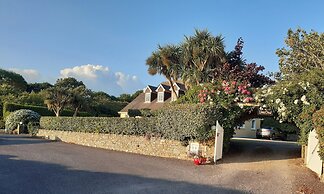 Edencrest Bed & Breakfast