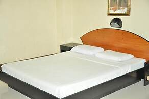 Paragon Suites