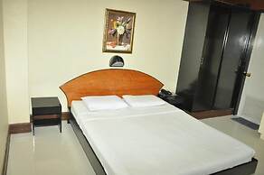 Paragon Suites