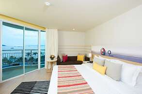 Pattaya Sea View Hotel