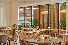 Pattaya Sea View Hotel