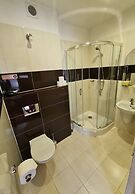 Hotel 365