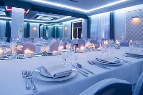Zlote Deby Hotel