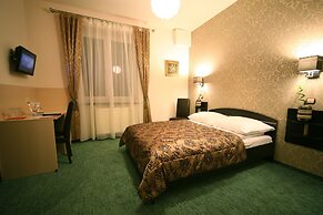 Hotel Seven 7