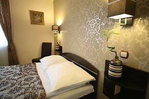 Hotel Seven 7