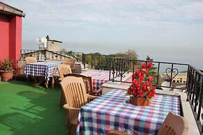 Nazar Hotel