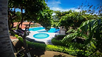 Hotel & Villas Huetares