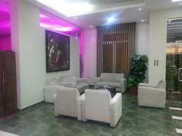 Delilah Hotel
