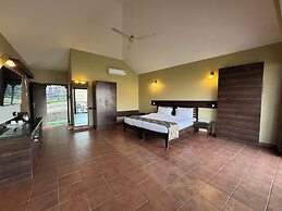 Upper Deck Resort - Highest Peak, Lonavala