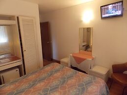 Bonne Etoile Hotel