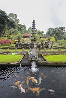 Tirta Ayu Hotel & Restaurant