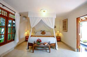 Tirta Ayu Hotel & Restaurant