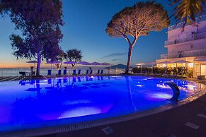 Grand Hotel Riviera