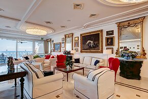 Grand Hotel Riviera