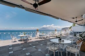 Grand Hotel Riviera