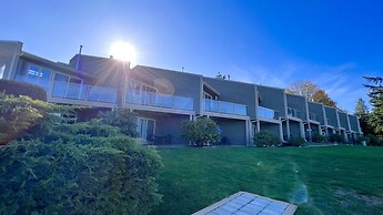 Shorewater Resort