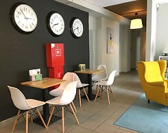 Cloud Hostel